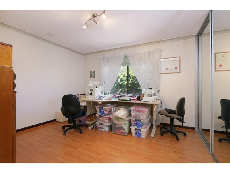 133 Burrendah Boulevard, Willetton WA 6155