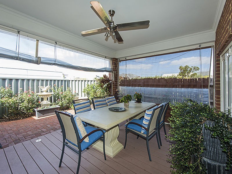 9 Chorus Circle, Atwell WA 6164