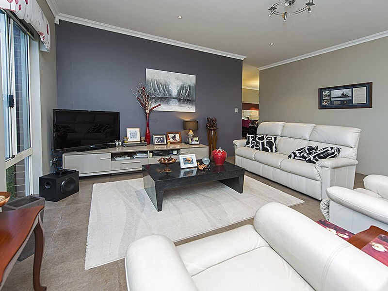 9 Chorus Circle, Atwell WA 6164