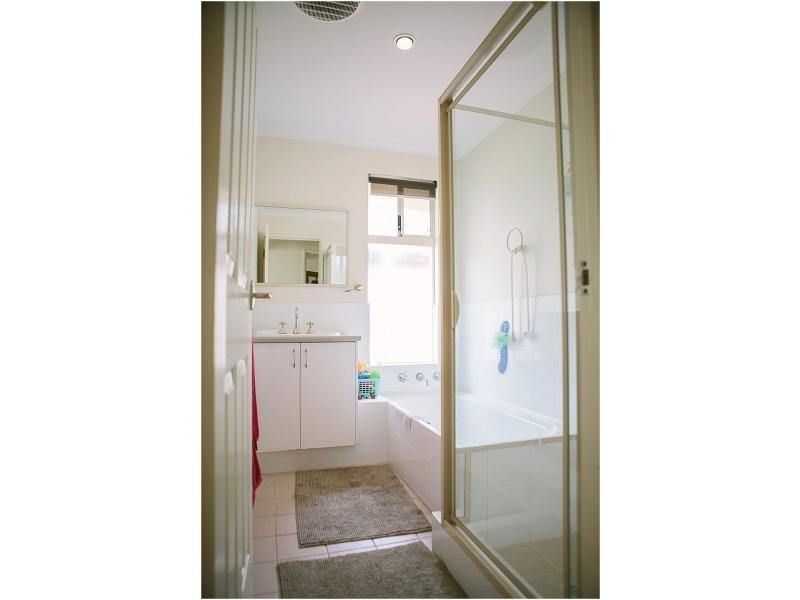 5 Cascades Road, Southern River WA 6110