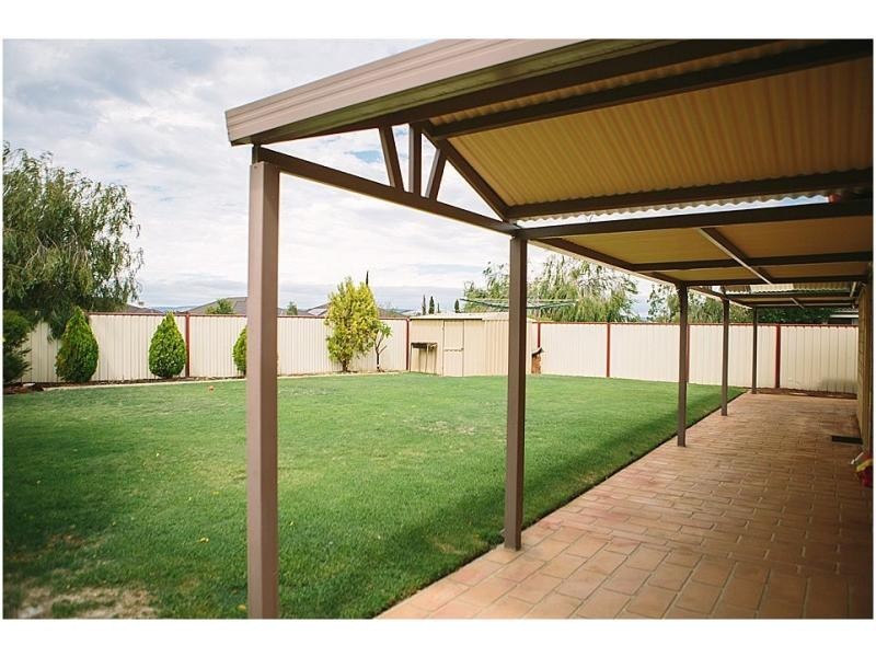 5 Cascades Road, Southern River WA 6110