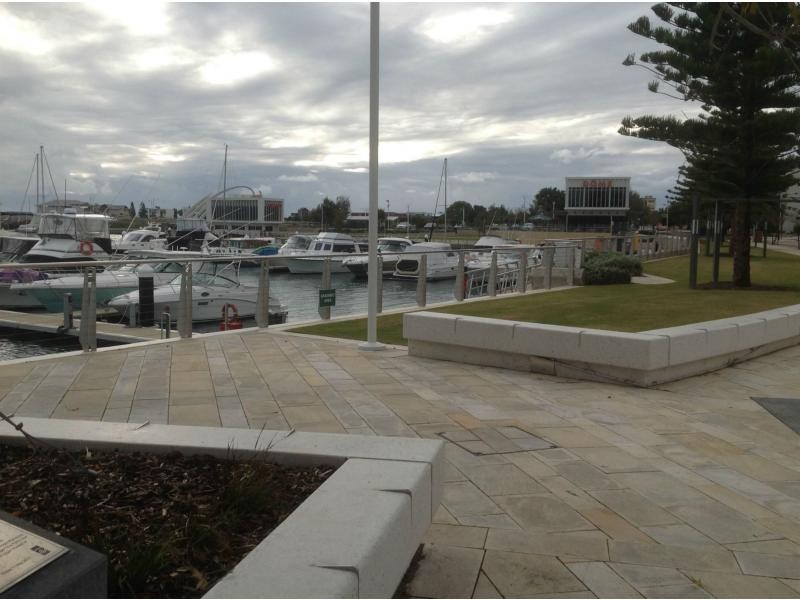 10 Leonidas Road, North Coogee WA 6163