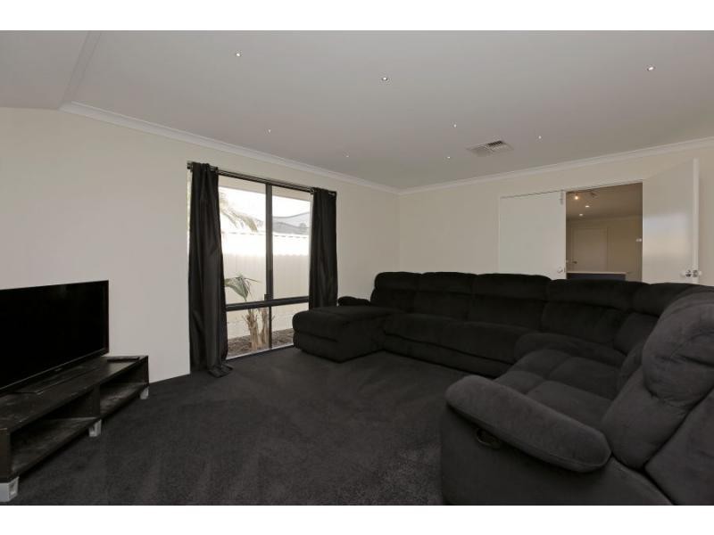 208 Harpenden Street, Southern River WA 6110