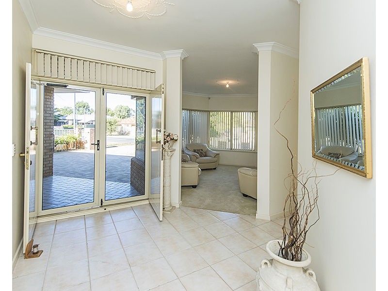 48 Mars Street, Carlisle WA 6101