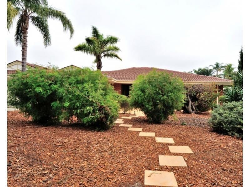 26 Gledhill Way, Leeming WA 6149