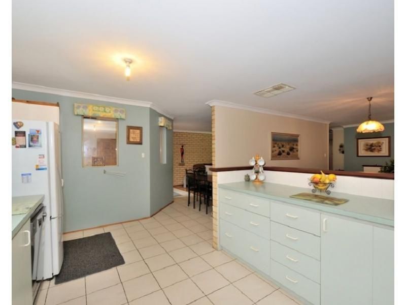 26 Gledhill Way, Leeming WA 6149