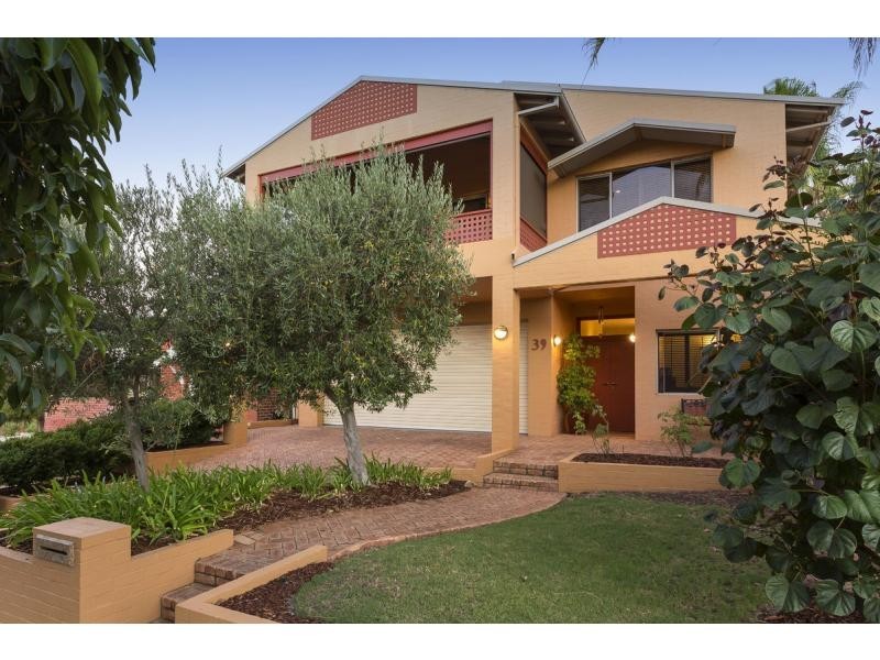 39 Third Avenue, Kensington WA 6151