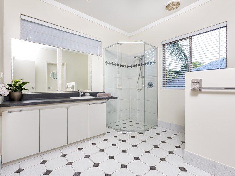 39 Third Avenue, Kensington WA 6151