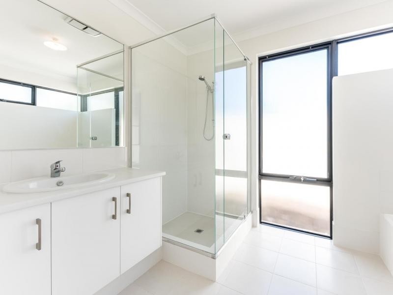 26B Cranwell Street, Thornlie WA 6108