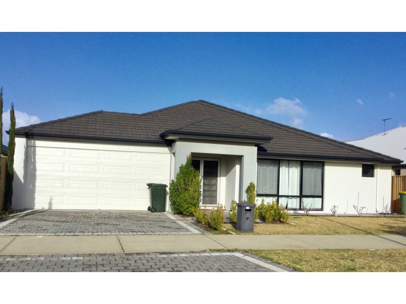 52 Bayonne Cnr, Piara Waters WA 6112