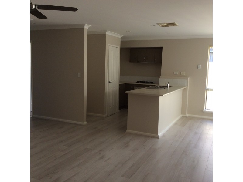 47 Lakey St, Southern River WA 6110