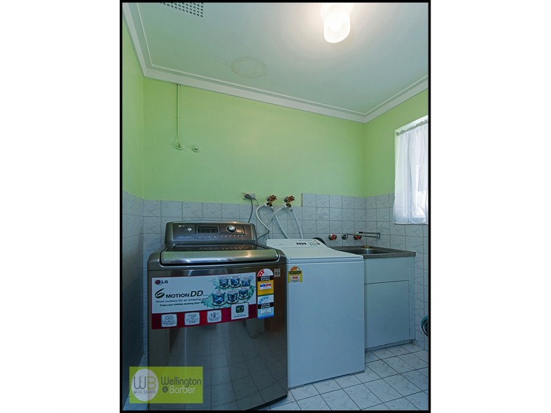 8 Farnham St, Bentley WA 6102