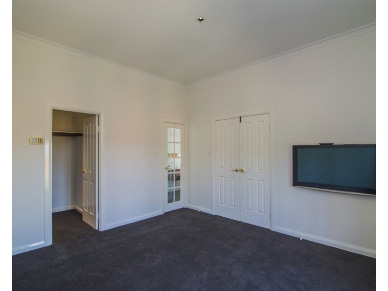 2/8 Caledonian Ave, Maylands WA 6051
