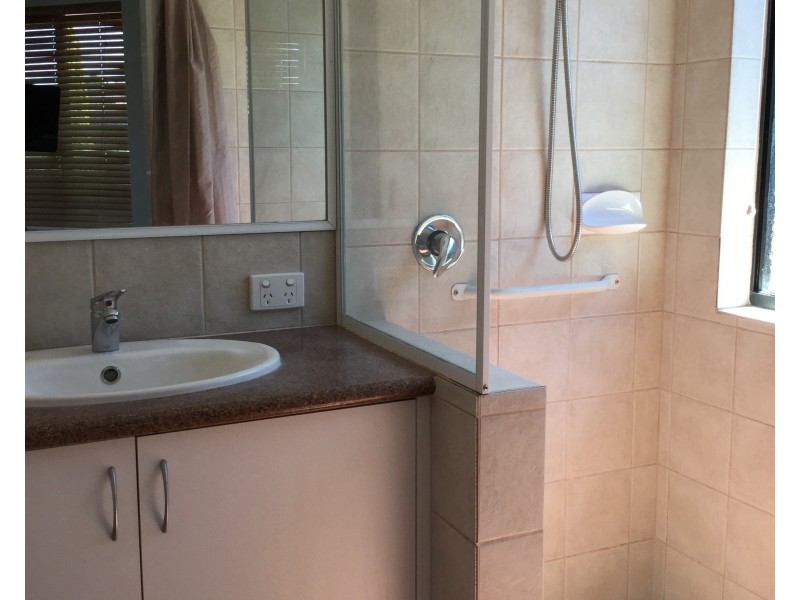 10 Silverpan Way, Byford WA 6122