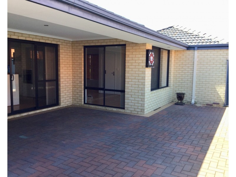 10 Silverpan Way, Byford WA 6122