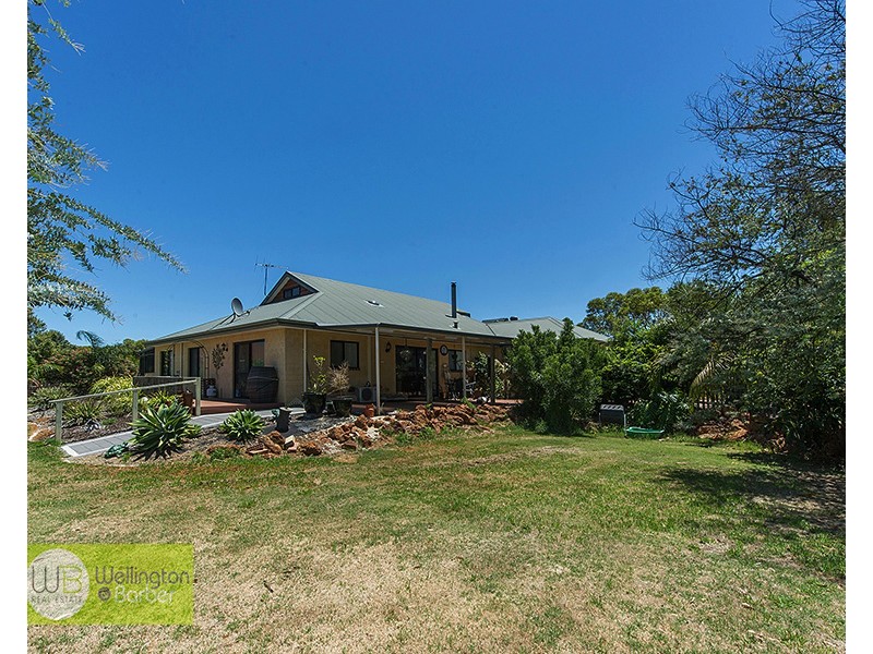 18 Sharach Rtt, Hilbert WA 6112