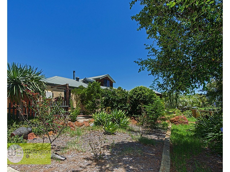 18 Sharach Rtt, Hilbert WA 6112