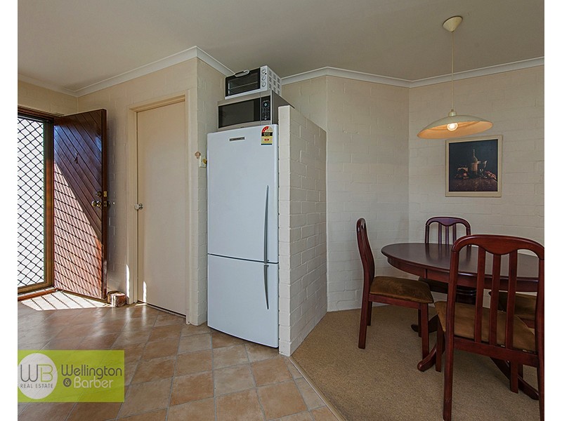 4/100 Mcmaster St, Victoria Park WA 6100