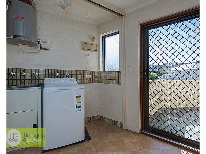 4/100 Mcmaster St, Victoria Park WA 6100