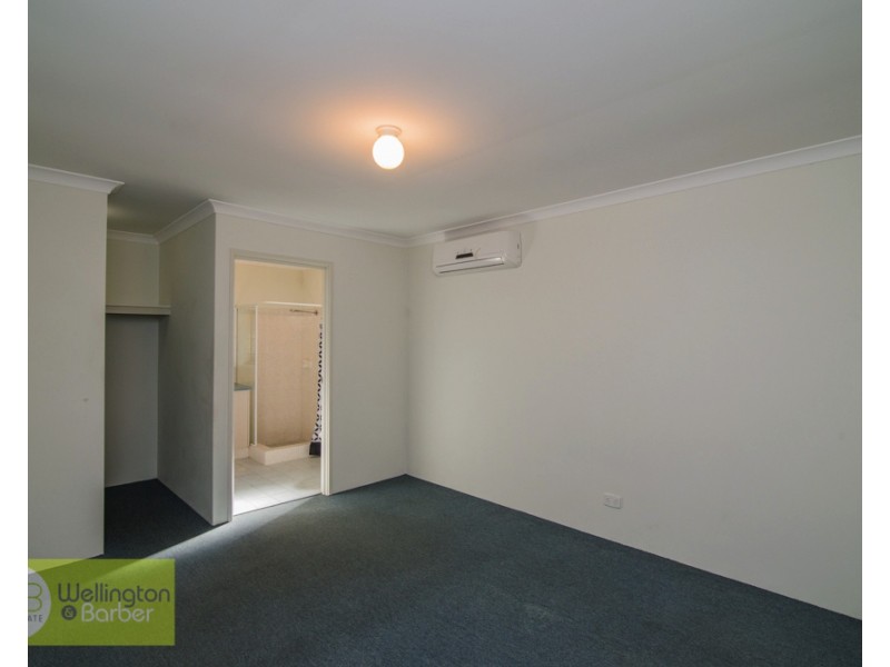 1 Flynn St, Canning Vale WA 6155