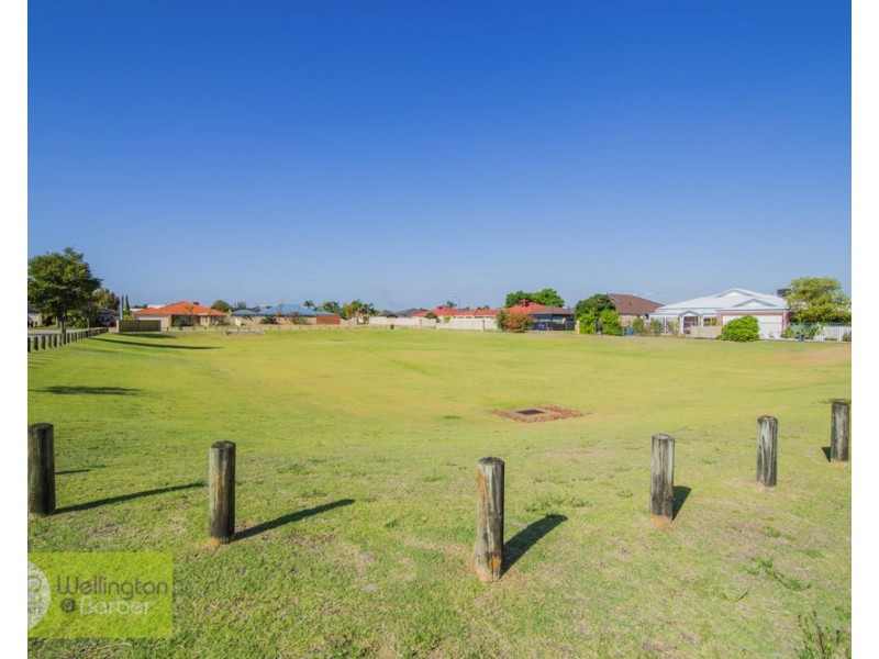 1 Flynn St, Canning Vale WA 6155