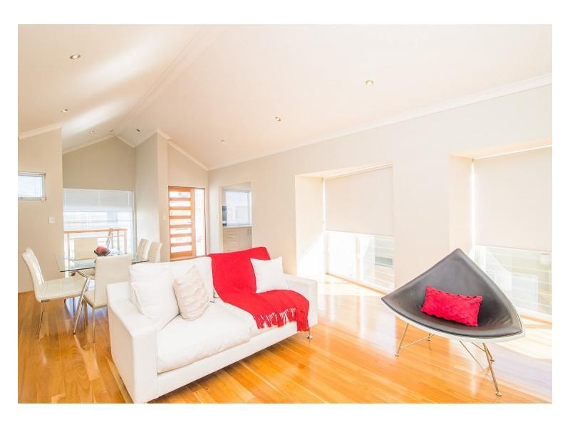 18 Fullston Way, Beaconsfield WA 6162