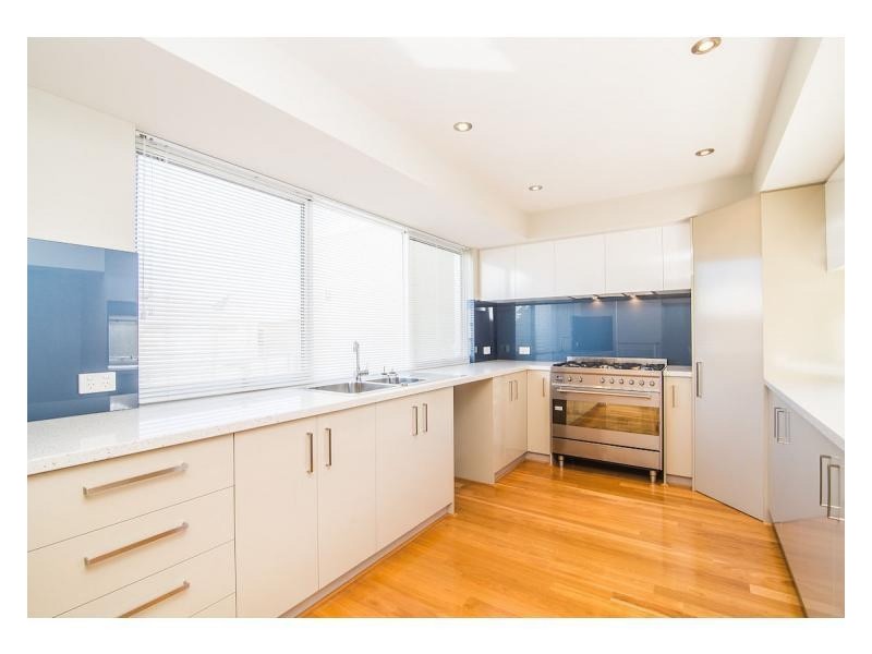 18 Fullston Way, Beaconsfield WA 6162