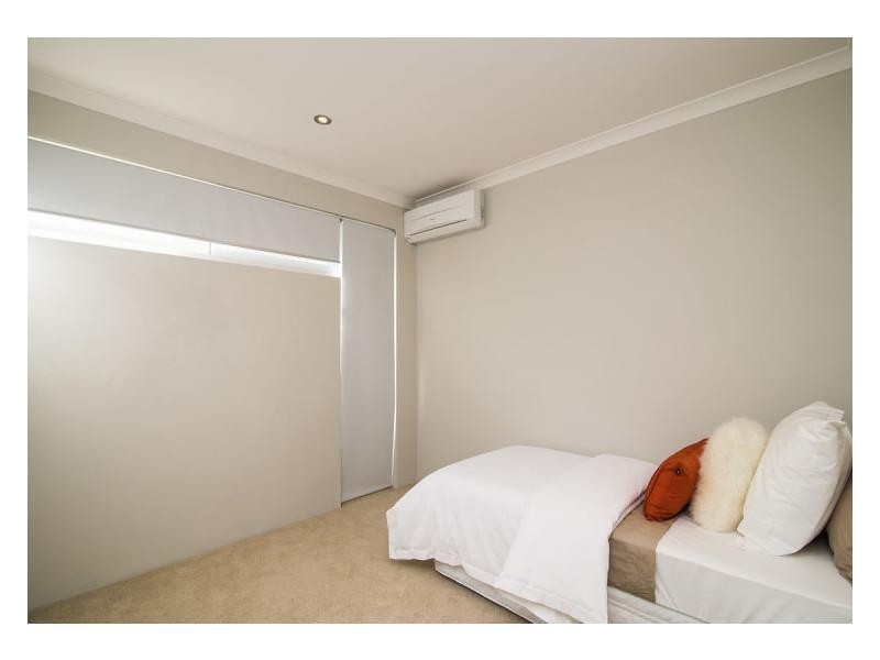 18 Fullston Way, Beaconsfield WA 6162