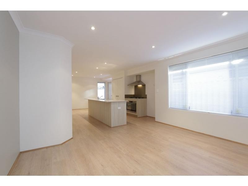 15B Chicago St, Southern River WA 6110