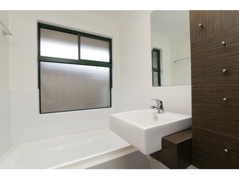 61 Courtland Crescent, Redcliffe WA 6104