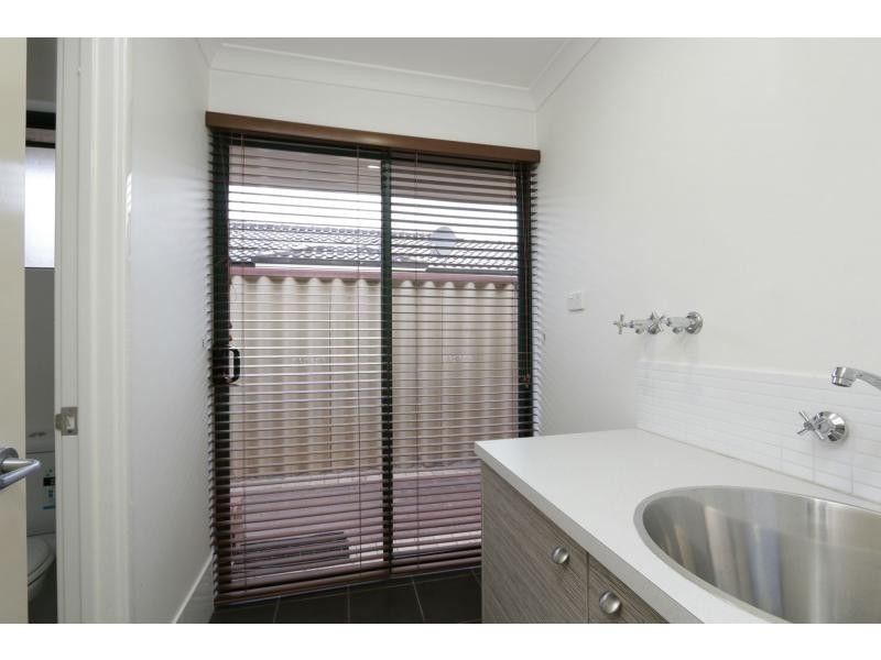 61 Courtland Crescent, Redcliffe WA 6104