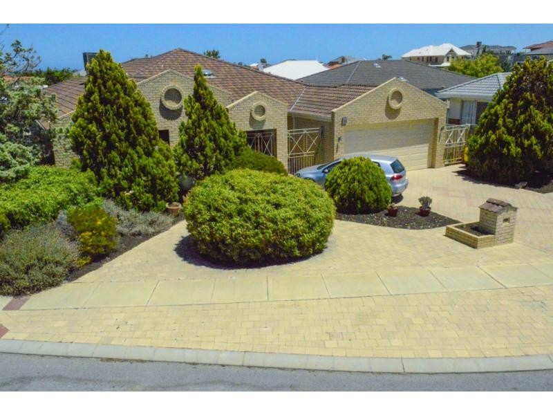 4 Aral Court, Iluka WA 6028