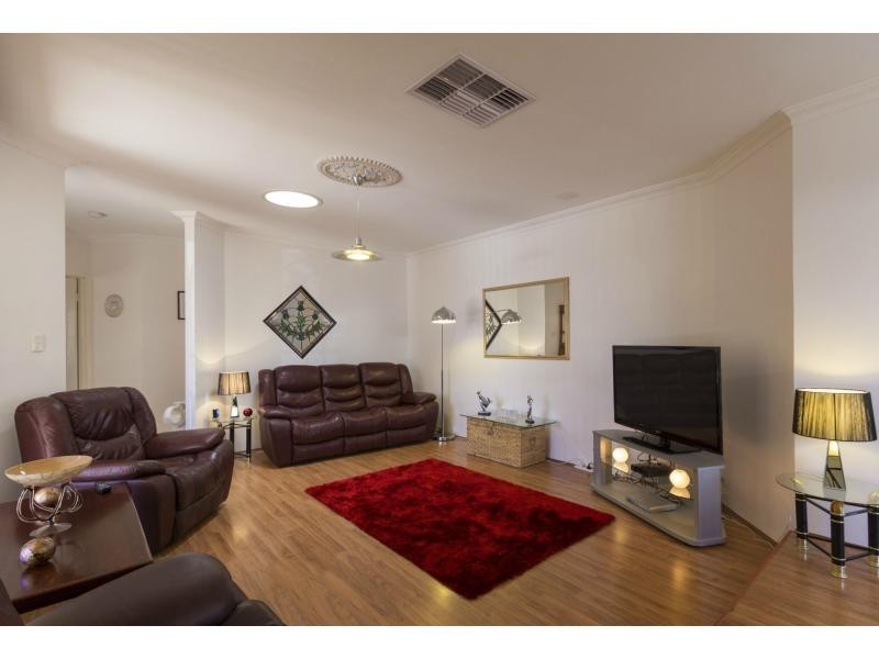 4 Aral Court, Iluka WA 6028