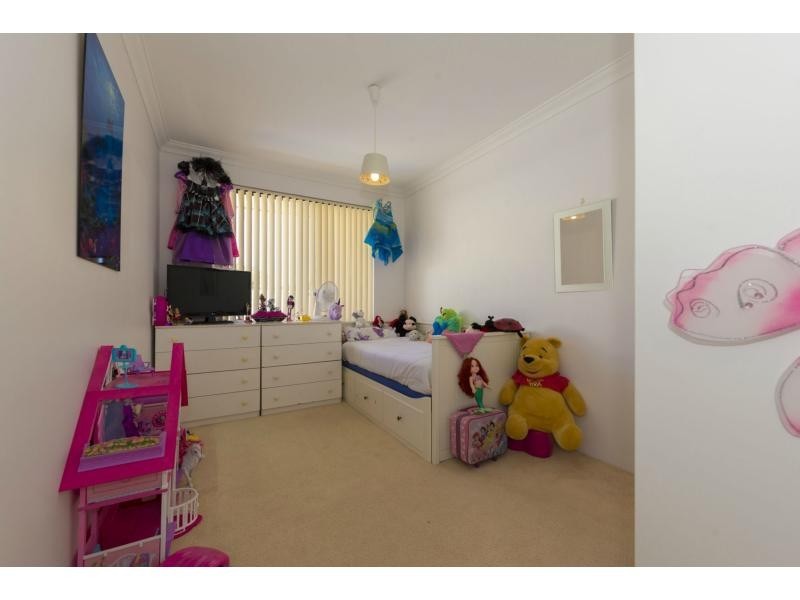 4 Aral Court, Iluka WA 6028