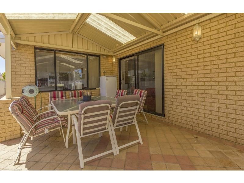 4 Aral Court, Iluka WA 6028
