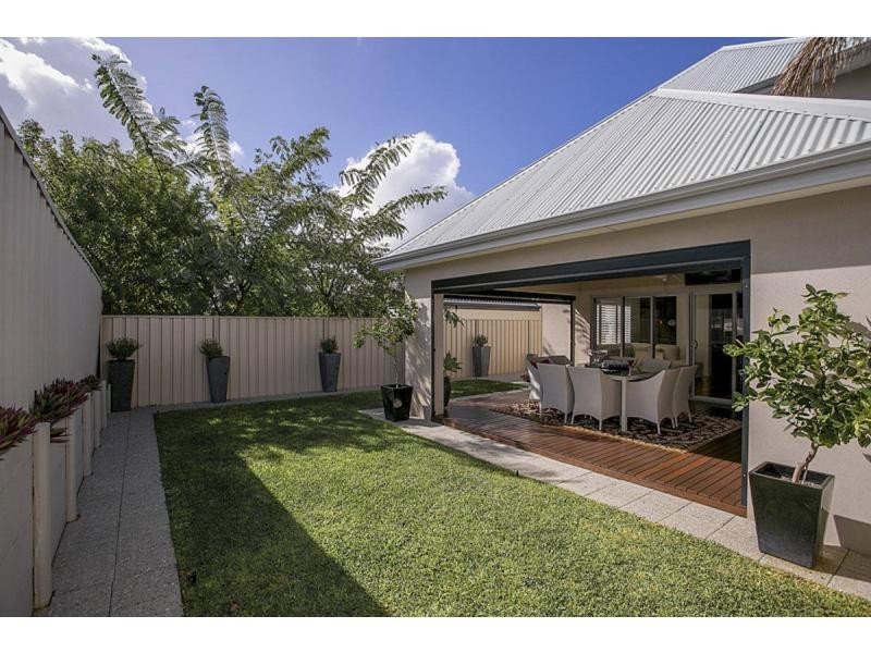 11 Derril Avenue, Dianella WA 6059