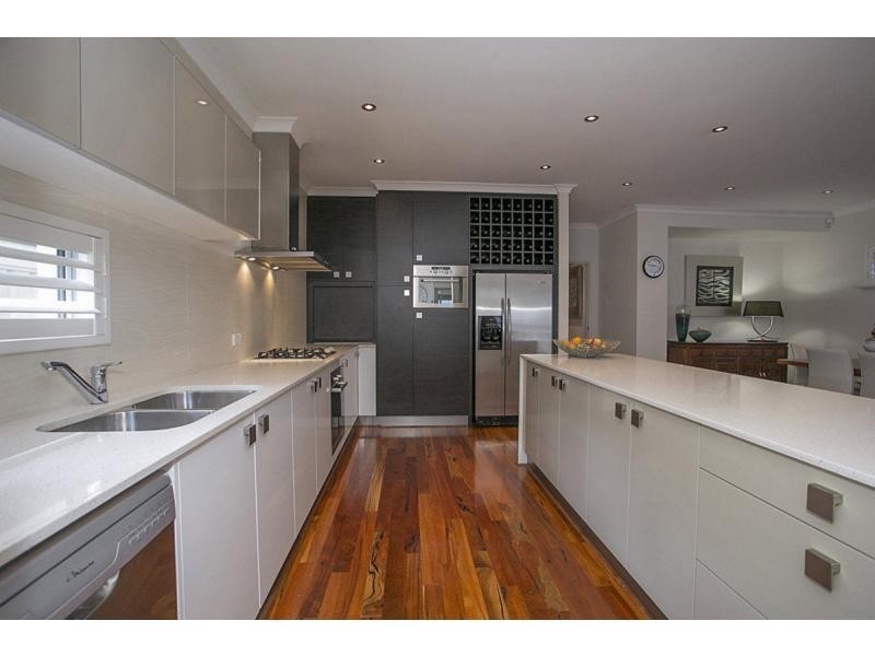 11 Derril Avenue, Dianella WA 6059