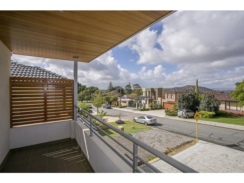 11 Derril Avenue, Dianella WA 6059