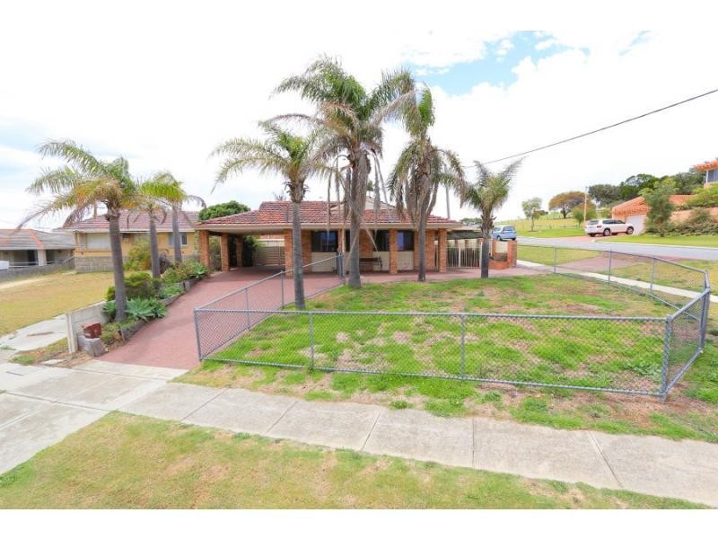 65 Flora Terrace, Watermans Bay WA 6020