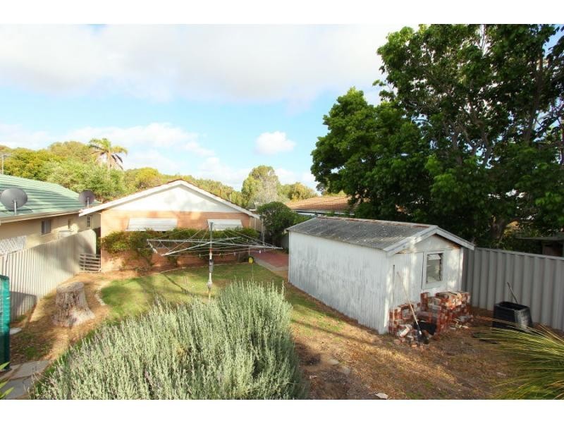 82 Arnott Street, Trigg WA 6029