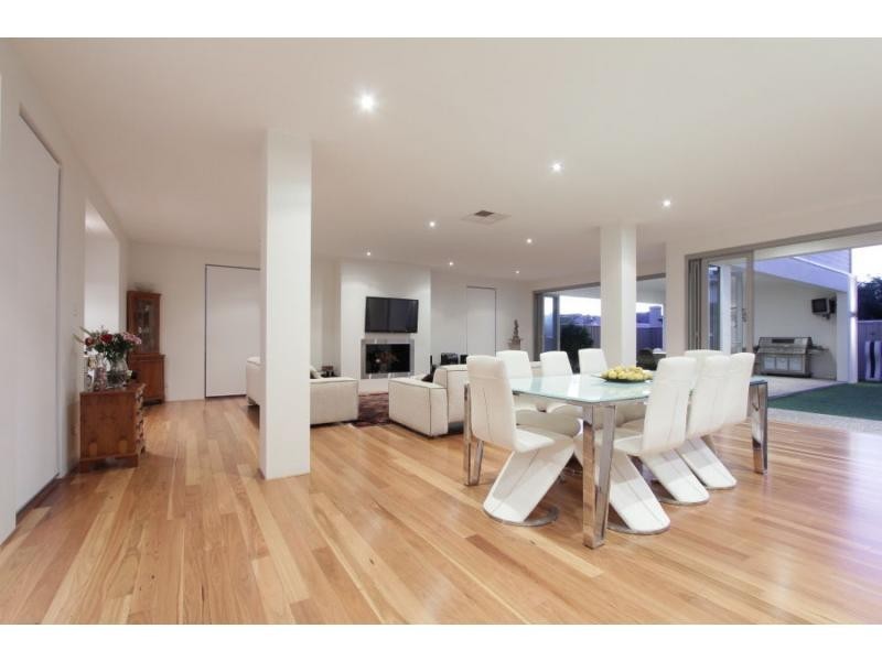 23 Karrinyup Road, Trigg WA 6029