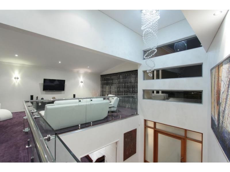 23 Karrinyup Road, Trigg WA 6029