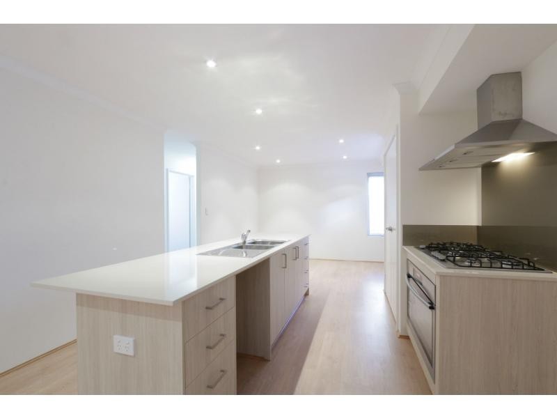 15A Chicago St, Southern River WA 6110