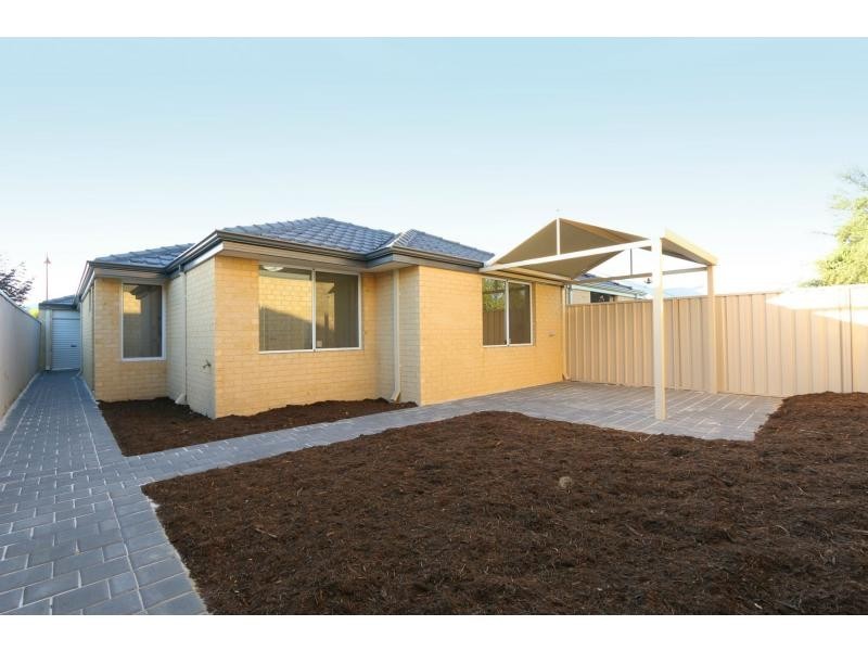 15A Chicago St, Southern River WA 6110