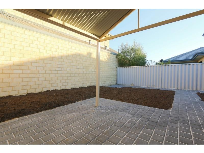 15A Chicago St, Southern River WA 6110