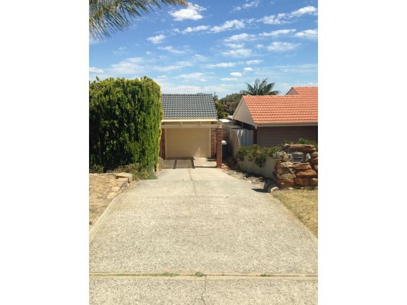 42 Glenfield Road, Kingsley WA 6026