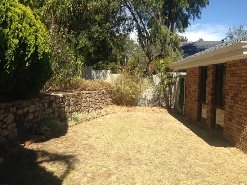 42 Glenfield Road, Kingsley WA 6026