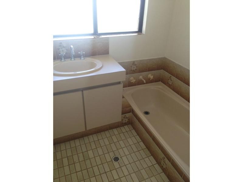 42 Glenfield Road, Kingsley WA 6026