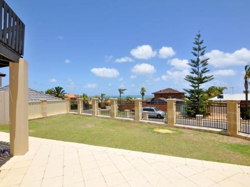 26 Wentletrap Way, Mullaloo WA 6027