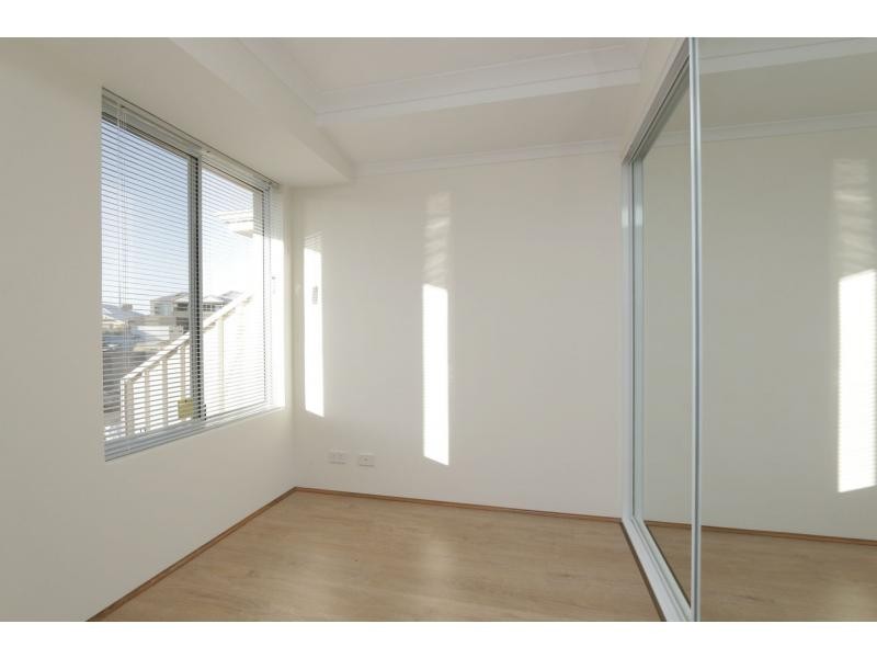 15 Chicago St, Southern River WA 6110